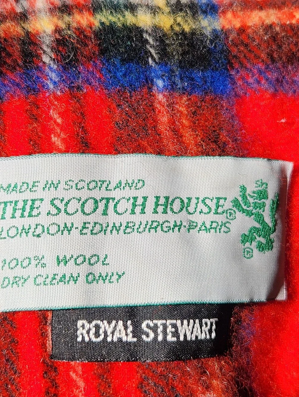 THE SCOTCH HOUSE Scarf Red Royal Stewart Plaid 100% Wool Tartan Made In Scotland
